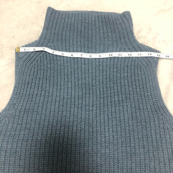 Aritzia Wilfred 100% wool Bluish Durabdal sweater - Picture 8 of 8